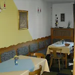 بيت ضيافة Griesser 3*